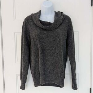 100% Cashmere Grey Cowl Neck Sweater Size M